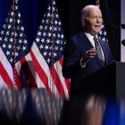 El presidente Joe Biden, pronuncia un discurso en el 70.º aniversario del caso Brown v. Board of Education, en el Museo Nacional de Historia y Cultura Afroamericana en Washington, el 17 de mayo de 2024.