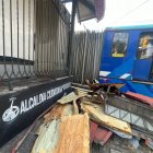 Situación. Algunas estaciones de Metrovía se encuentran con daños estructurales. La ciudadanía también reclama la falta de unidades.