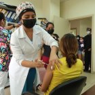 La vacunación contra el COVID-19 se retoma en Ecuador, a partir de finales de mayo.