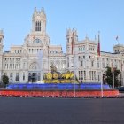 La Plaza de Cibeles se iluminó de los colores de Ecuador.
