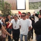 Urán está de visita en Quito para promocionar una carrera suya. Visitó centros comerciales. Se retirará este año.