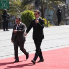 El viceministro del Interior, Esteban Torres, fue uno de los funcionarios del Gobierno en llegar