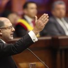 Henry Kronfle durante su discurso.