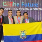 a delegación de la UDLA que participó en representación de Ecuador y América Latina en la Huawei ICT Competition 2023-2024