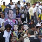 Simpatizantes de Daniel Noboa en el día del informe a la nación