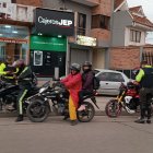 El proyecto de ordenanza para regular dos en moto espera ingresar a segundo debate.