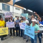 Ciudadanos exigen que no se efectúe el alza del pasaje.