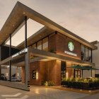 La cadena de cafeterías anunció su llegada a Ecuador a fines de abril de 2024.