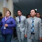 El ministro de Salud Pública, Franklin Encalada, en un recorrido por un hospital.