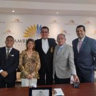 Polo Baquerizo recibió el reconocimiento de la Asamblea.