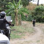 Hecho. La policía llegó al sitio donde estaba el cadáver.