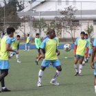 Espoli practica en diversas canchas de la capital. Contar con un espacio propio es el objetivo con los fondos que recibirán por las transferencias de Moisés Caicedo.