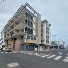 Este es el edificio en el que se produjo el accidente en Salinas, la mañana de este 2 de junio.