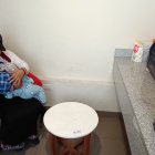 Elvia Namicela es usuaria frecuente del lactario ubicado en la Casa de la Mujer, en el centro de la urbe azuaya.