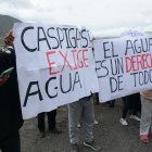 Bloqueo. Los vecinos cerraron el paso desde la madrugada del martes 4 de junio.