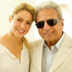 n quebranto en la salud de su padre lleva a Shakira a darle la vuelta al mundo.