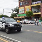 Hecho. Una camioneta de Segura EP en un tramo de la vía.