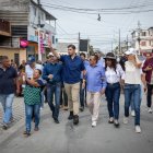 Funcionario. El alcalde durante un recorrido en una obra.