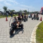 1. Juegos. Las familias disfrutaron de los atractivos que ofrece el parque