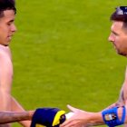 Kendry Páez el 10 de Ecuador ante el 10 de Argentina, Lionel Messi y un intercambio de camiseta soñado.