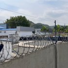 Esta dependencia cuenta con contenedores a raíz de la pandemia Covid-19.