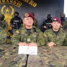 El comandante del ejército dio detalles del operativo en la rueda de prensa.