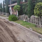 Las calles quedaron sin los adoquines para poder arreglar el alcantarillado