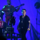 El artista mexicano Christian Nodal durante su concierto en Machala, la noche de este jueves 13 de junio.