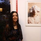 Arte. Verónica Lombeida fue una de las finalistas del Premio Brasil / Arte Emergente 2022, por el proyecto fotográfico Personajes en cuarentena, del que surgió esta serie de autorretratos que ahora expone.