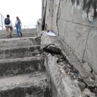 Deterioro. El concreto se desprende con facilidad del paso peatonal.