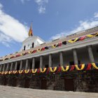 Da indignación la poca o nula sensibilidad del Gobierno cuando nos pide sacrificios, pero no está dispuesto a hacerlos.