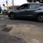 El problema principal que tiene la ciudad son las calles en mal estado. Los vecinos claman por una intervención integral de las vías.