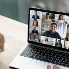 Eric Yuan, CEO de Zoom, visualiza un futuro donde los clones digitales aliviarán la carga de trabajo de los directivos