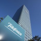 Empresa.- El logo de Telefónica en uno de sus edificios.
