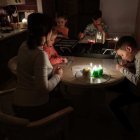 Un corte de luz en casi todo el país sorprendió a todos.