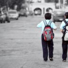 El Ministerio de Educación suspendió la jornada nocturna a nivel nacional por los apagones.