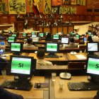 El Pleno de la Asamblea Nacional aprobó resolución en rechazo a las declaraciones del presidente Daniel Noboa en The New Yorker.