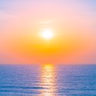 Los colores de la puesta de sol nos hacen relajar