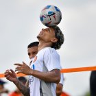 Fotografía cedida este viernes por la Federación Colombiana de Fútbol que muestra al jugador Richard Ríos, durante la jornada de entrenamiento realizada en Houston (Estados Unidos).