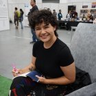 La quiteña Abril Altamirano publica su primer libro.