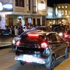 Ambiente. Bares y restaurantes del Parque Central de Cumbayá se prenden pasada las 20:00.