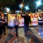 La marcha estuvo acompañada de autoridades locales y recorrió la calle Juan Montalvo de Tumbaco