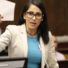 Luisa González cambió de opinión y mencionó que una eventual alianza entre el correísmo con organizaciones de izquierda tiene "líneas rojas".