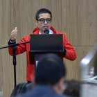 Juan Carlos Parra, gerente del Metro durante su intervención en Concejo Metropolitano