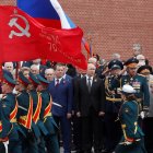 Moscú. El presidente Vladímir Putin, el primer ministro Dmitri Medvédev y el ministro de Defensa, Serguéi Shoigu.