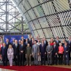 Bruselas. Los líderes de la Unión Europea aparecen junto al presidente de Ucrania, Volodímir Zelensky.