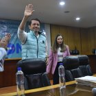 Entregaron aproximadamente 10 mil firmas que deberán ser procesadas por el CNE.