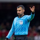 El árbitro guatemalteco Mario Escobar Toca estuvo en Qatar 2022