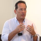 Henry Cucalón fue cercano al Partido Social Cristiano mientras laboró en el Municipio de Guayaquil y la Asamblea Nacional. Luego fue ministro de Gobierno de Guillermo Lasso.