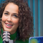 El gobierno de Ecuador le retiró la visa a la periodista Alondra Santiago.